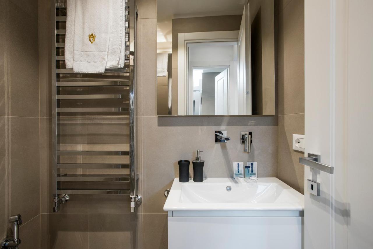 Residenza Fontanella Barberini By Spanish Steps Roma Ngoại thất bức ảnh
